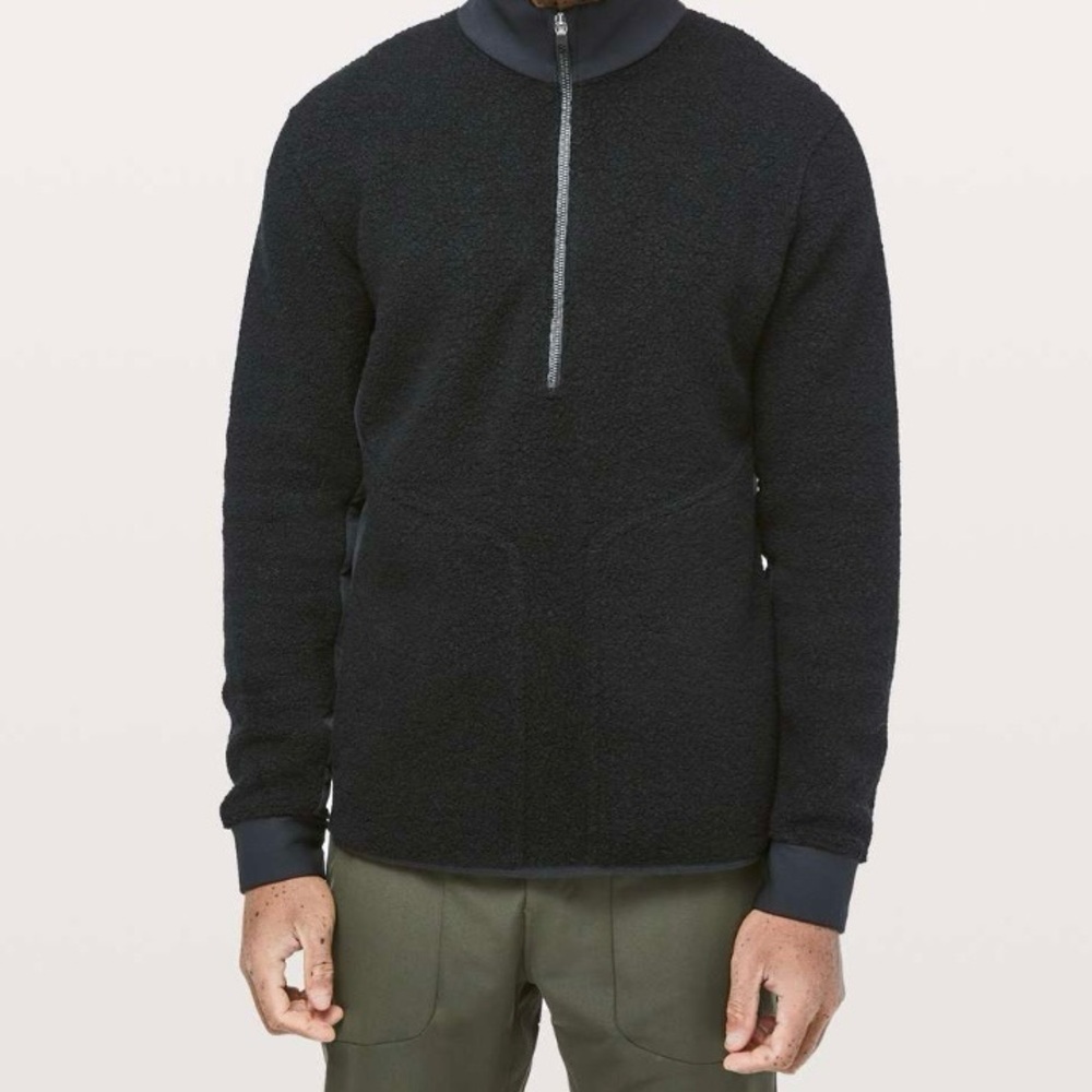 Lululemon Tundra Trek 1/2 Zip Pullover
Black / Black